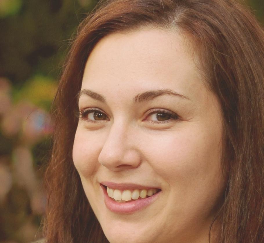 Trainerin beim Austausch mit Teilnehmern nach dem Training